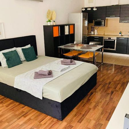Corvin Boutique Apartment Parking In The Plaza Βουδαπέστη Εξωτερικό φωτογραφία